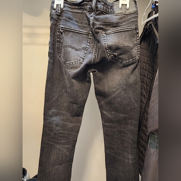 American Eagle Women's Black Ripped Jeans - Picture 10 of 16